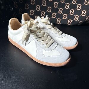 Maison Martin Margiela White and Tan Low-Top Sneakers
